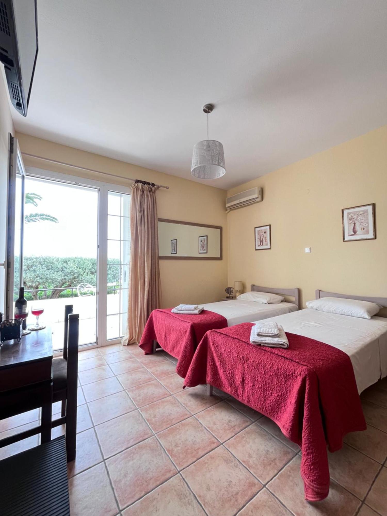 Hotel Elena Алинда Экстерьер фото